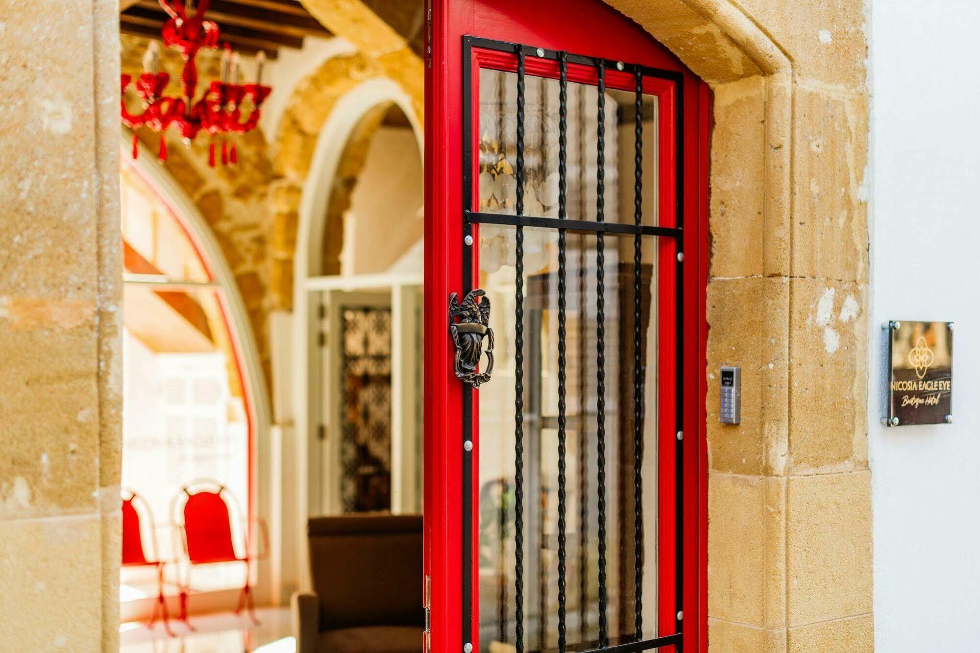 Nicosia Eagle Eye Hotel Buitenkant foto